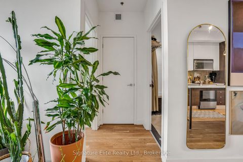 Photo 18 at 402 - 8 Dovercourt Road, Little Portugal, Toronto