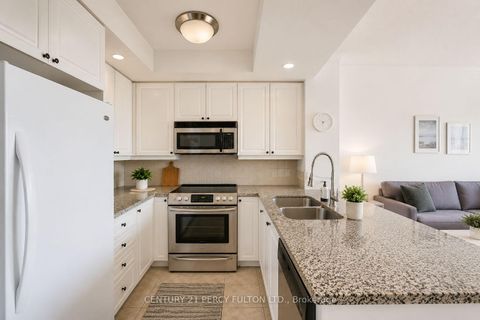 Photo 4 at 1509 - 10 Northtown Way, Willowdale East, Toronto