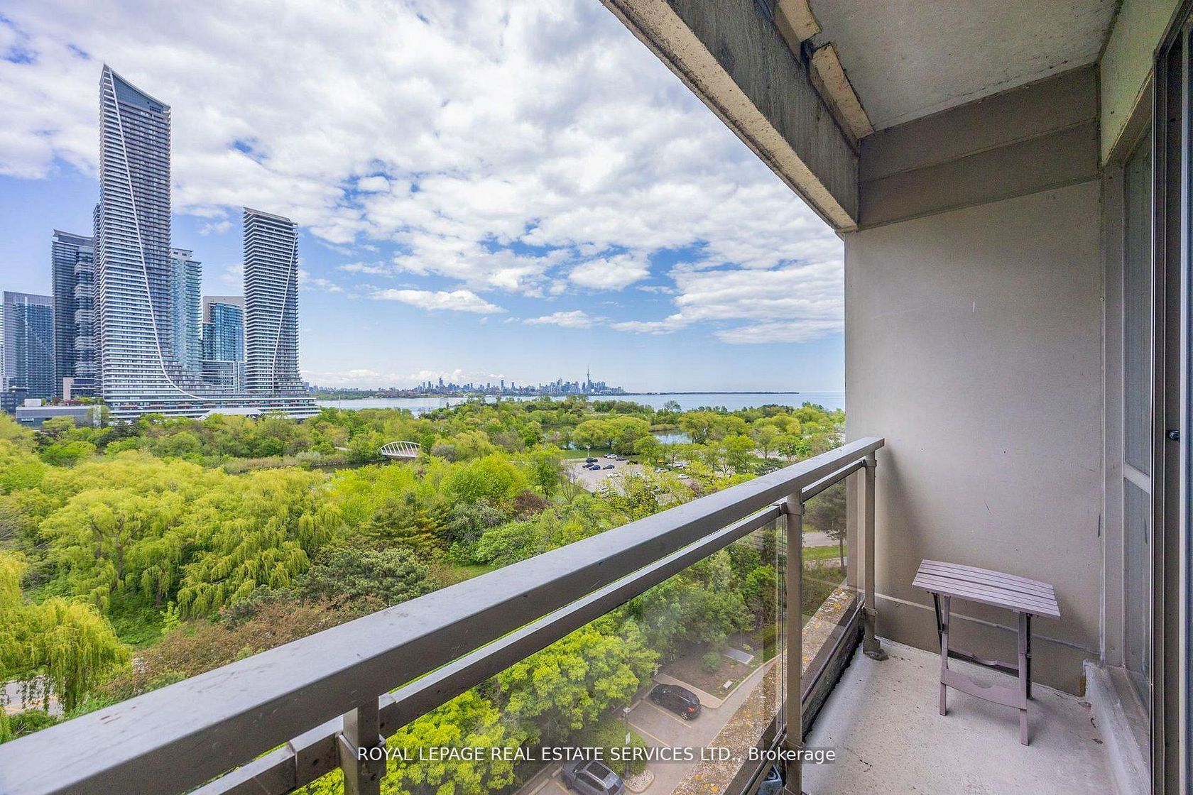 1010 - 2261 Lake shore Boulevard W, Mimico, Toronto 