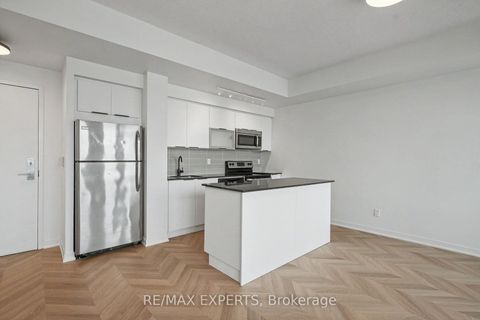 Photo 9 at 715 - 55 East Liberty Street, Niagara, Toronto