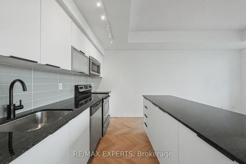 Photo 11 at 715 - 55 East Liberty Street, Niagara, Toronto