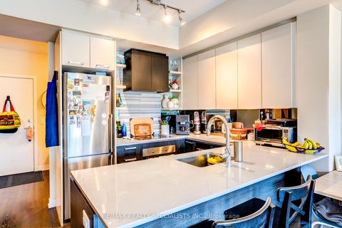 Photo 3 at 518 - 1830 Bloor Street, High Park North, Toronto