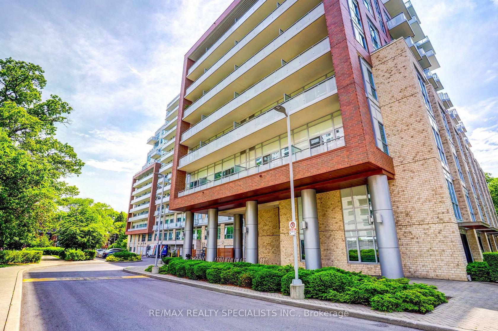 518 - 1830 Bloor Street, High Park North, Toronto 