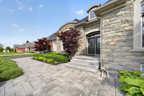 Photo 2 at 9 Wolford Court, Historic Lakeshore Communities, Georgina