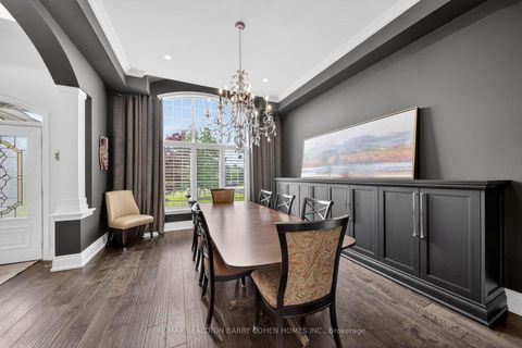 Photo 4 at 9 Wolford Court, Historic Lakeshore Communities, Georgina