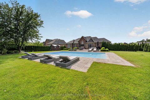 Photo 32 at 9 Wolford Court, Historic Lakeshore Communities, Georgina