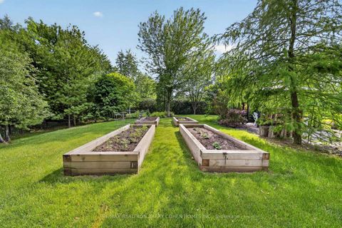 Photo 34 at 9 Wolford Court, Historic Lakeshore Communities, Georgina