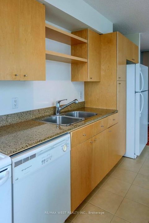 Photo 17 at 2509 - 373 Front Street, Waterfront Communities C1, Toronto