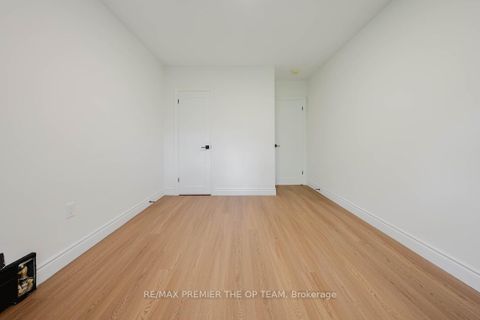 Photo 17 at 299 Quebec Avenue, Junction Area, Toronto