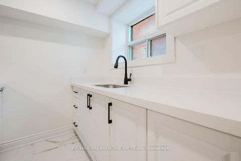 Photo 22 at 299 Quebec Avenue, Junction Area, Toronto