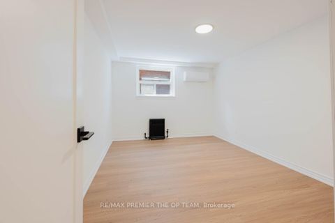 Photo 27 at 299 Quebec Avenue, Junction Area, Toronto