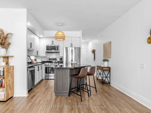 Photo 4 at 1514 - 123 Eglinton Avenue E, Mount Pleasant West, Toronto