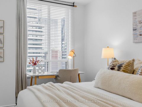 Photo 18 at 1514 - 123 Eglinton Avenue E, Mount Pleasant West, Toronto
