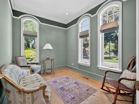 Photo 8 at 36 Esgore Drive, Nortown, Toronto