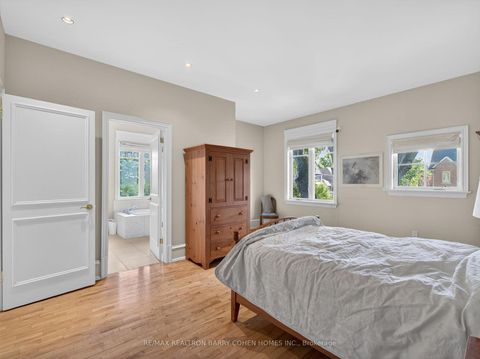 Photo 12 at 36 Esgore Drive, Nortown, Toronto