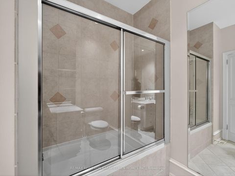 Photo 20 at 36 Esgore Drive, Nortown, Toronto