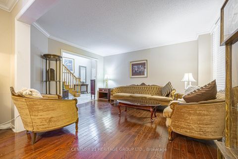 Photo 3 at 8 Millcroft Way, Brownridge, Vaughan