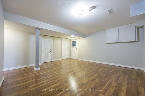 Photo 29 at 8 Millcroft Way, Brownridge, Vaughan