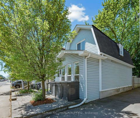 Photo 1 at 1292 Woodbine Avenue, East York, Toronto