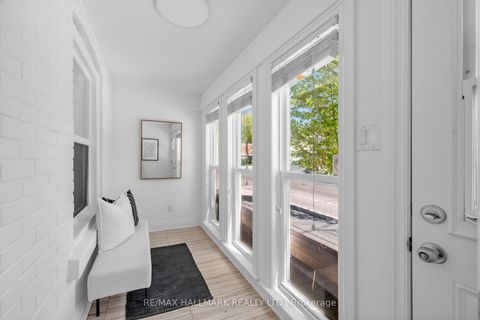 Photo 3 at 1292 Woodbine Avenue, East York, Toronto