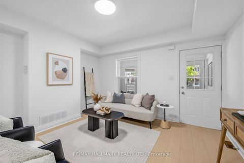 Photo 4 at 1292 Woodbine Avenue, East York, Toronto