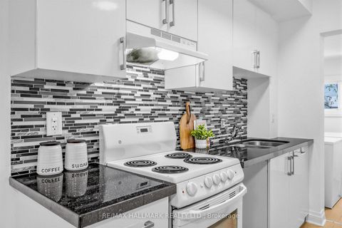 Photo 13 at 1292 Woodbine Avenue, East York, Toronto