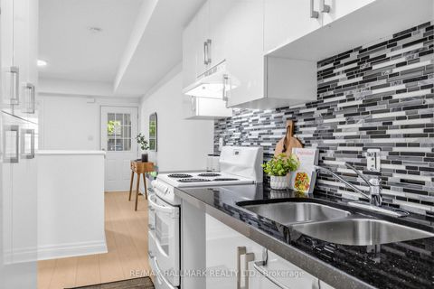 Photo 14 at 1292 Woodbine Avenue, East York, Toronto