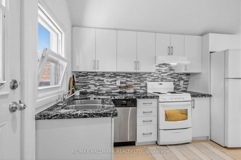 Photo 22 at 1292 Woodbine Avenue, East York, Toronto