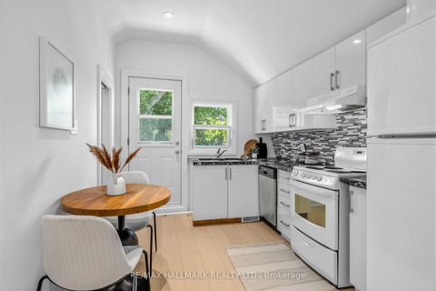 Photo 23 at 1292 Woodbine Avenue, East York, Toronto