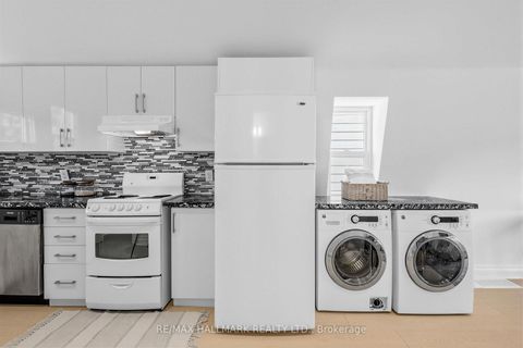 Photo 24 at 1292 Woodbine Avenue, East York, Toronto