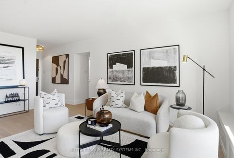 Photo 2 at 911 - 45 Southport Street, Swansea, Toronto