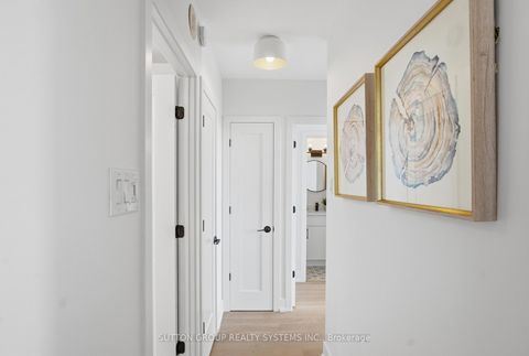 Photo 15 at 911 - 45 Southport Street, Swansea, Toronto
