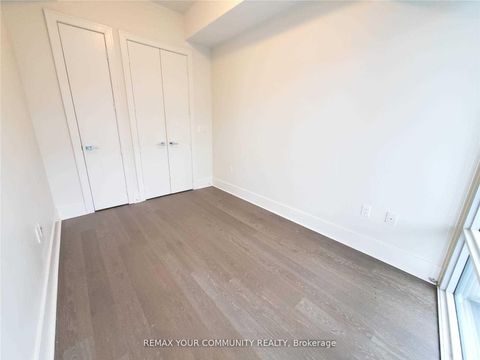 Photo 12 at 918 - 29 Queens Quay E, Waterfront Communities C8, Toronto