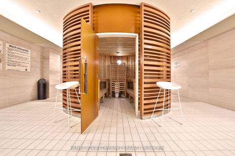 Photo 21 at 918 - 29 Queens Quay E, Waterfront Communities C8, Toronto