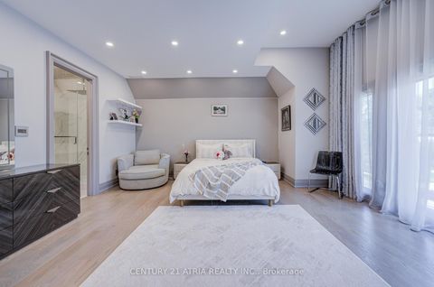 Photo 22 at 460 Hounslow Avenue, Willowdale West, Toronto