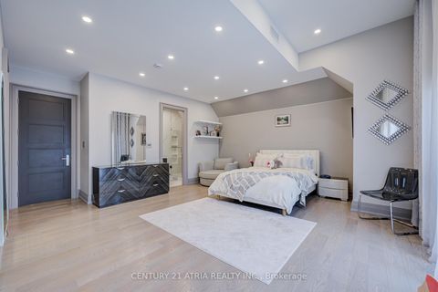 Photo 23 at 460 Hounslow Avenue, Willowdale West, Toronto