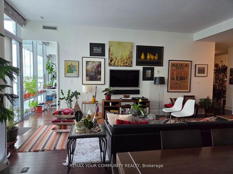 Photo 1 at 815 - 39 Queens Quay E, Waterfront Communities C8, Toronto