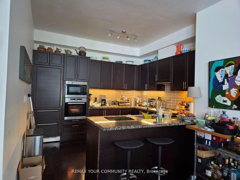 Photo 4 at 815 - 39 Queens Quay E, Waterfront Communities C8, Toronto