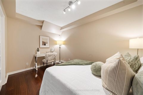 Photo 14 at 1125 - 28 Sommerset Way, Willowdale East, Toronto