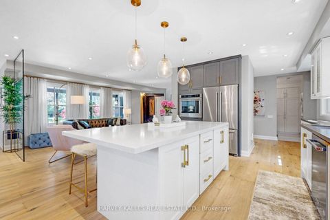 Photo 13 at 21 Kellam Street, Kleinburg, Vaughan