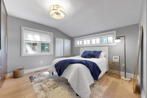 Photo 30 at 21 Kellam Street, Kleinburg, Vaughan