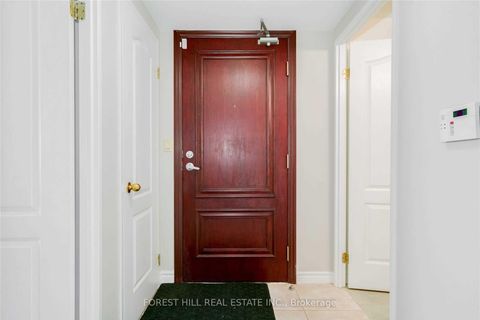 Photo 2 at 103 - 9 Greenbriar Road, Bayview Village, Toronto