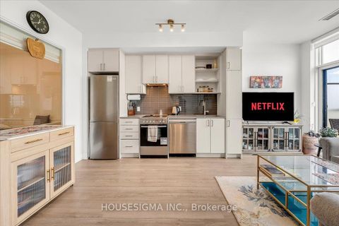 Photo 14 at 1006 - 50 George Butchart Drive, CFB, Toronto