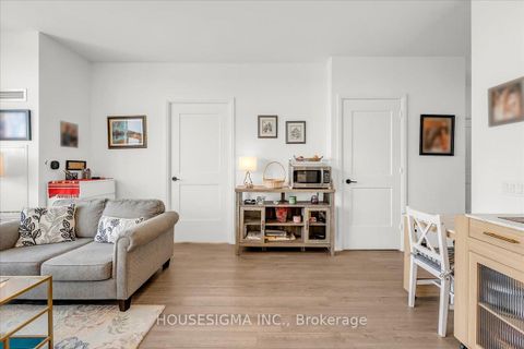 Photo 17 at 1006 - 50 George Butchart Drive, CFB, Toronto