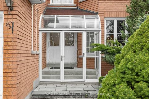 Photo 2 at 17 Lady Lynn Crescent, Doncrest, Richmond Hill