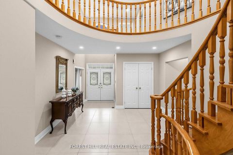 Photo 5 at 17 Lady Lynn Crescent, Doncrest, Richmond Hill