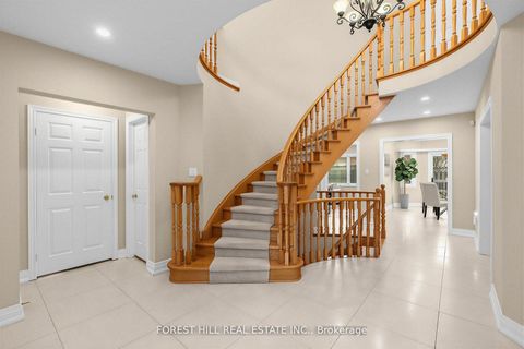 Photo 9 at 17 Lady Lynn Crescent, Doncrest, Richmond Hill