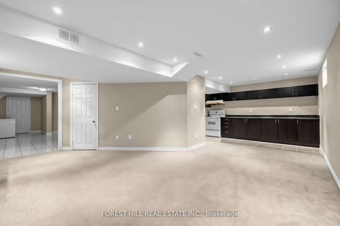 Photo 41 at 17 Lady Lynn Crescent, Doncrest, Richmond Hill