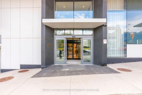 Photo 2 at 919 - 2020 Bathurst Street, Cedarvale, Toronto