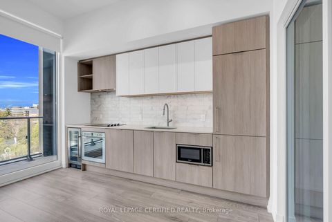 Photo 14 at 919 - 2020 Bathurst Street, Cedarvale, Toronto